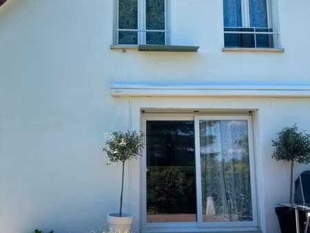 jolie maison avec jardin