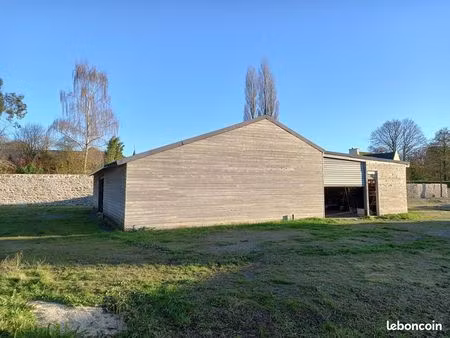 maison 1 pièce 240 m²