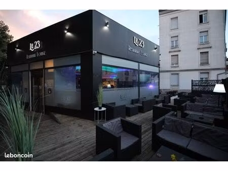 restaurant lounge 370m2 et 80 m2 terrasse vente fond ou mur ou location gérances direct pr