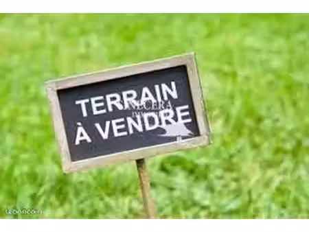 terrain 626 m² pissos