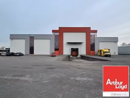 local d'activité 3 500 m²