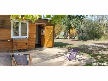 terrain de loisir sur la commune de la plaine sur mer  1500m²  cabane 12m²