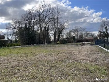 terrain 944 m² sort en chalosse