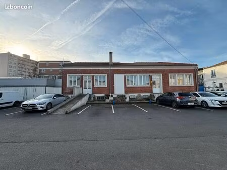 local d'activite 291 m² la courneuve