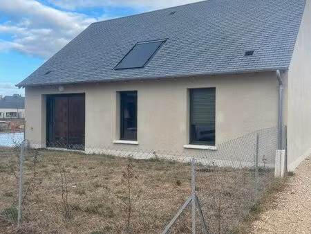immeuble 3 pièces 70 m²