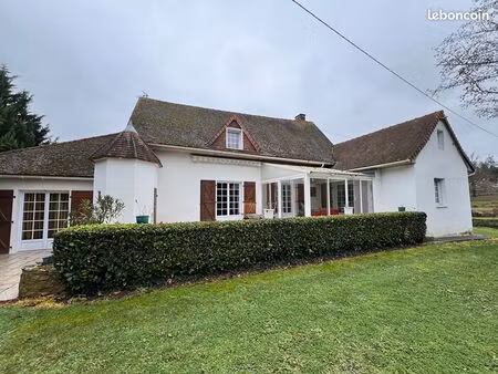 chalet 5 pièces 225 m²