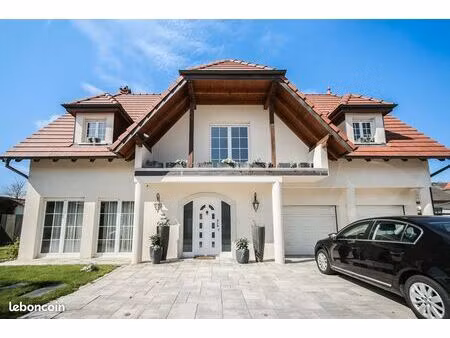 propriété 7 pièces 189 m²