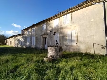 maison 500 m² + grange 180 m² + dependance 140m² sur terrain 12525 m²