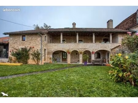 ferme 13 pièces 350 m²