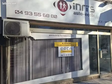 local commercial 51 m² nice