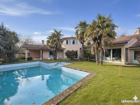 maison 5 pièces 193 m²