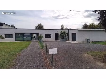 entrepot local artisanal et commercial