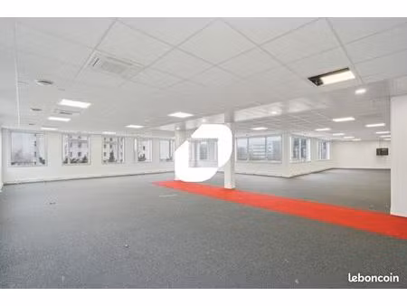 bureau 1 554 m²