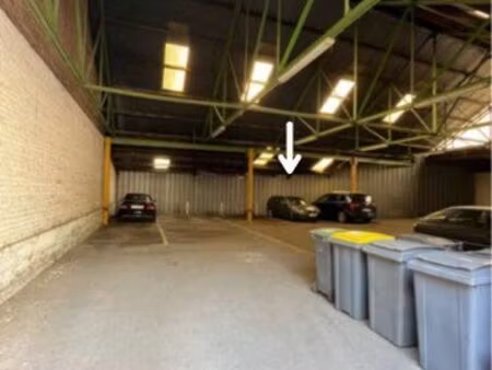 place de parking sécurisée