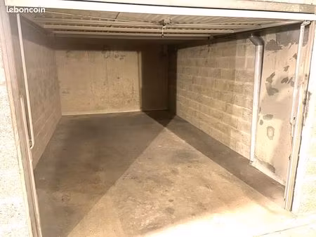 garage box centre ville vannes