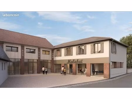 local commercial à louer au centre bourg de sauvagnon – ce lieu chargé d’histoire n’attend