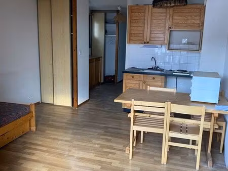 2 p 35 m2  chambre 10 m2  hyper centre