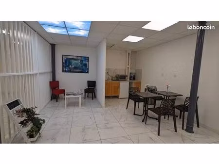 bureau 45 m2 climatisé