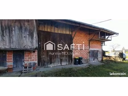 propriété 1 pièce 250 m²