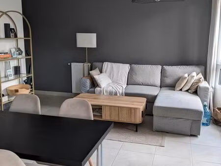 avon (77210) t2 lumineux avec terrasse et parking