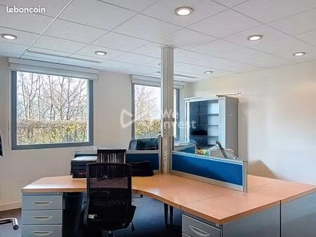 bureaux 400 m² magny-le-hongre
