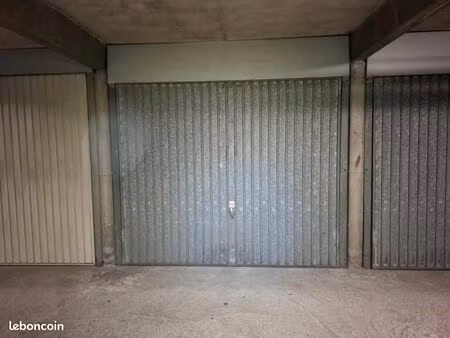 garage box fermé lyon 69002 perrache confluence