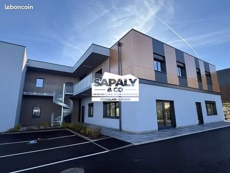 bureaux  local commercial 102 m² perrignier