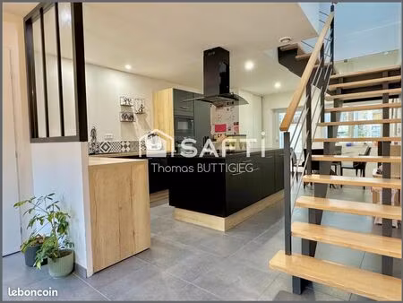 maison 6 pièces 136 m²