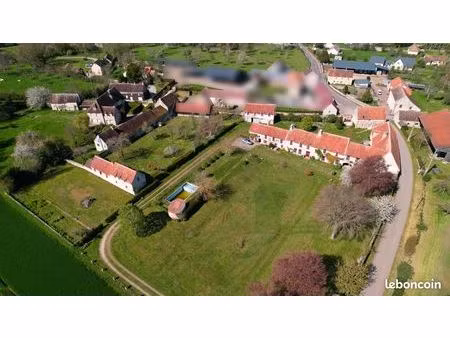 manoir 28 pièces 976 m²