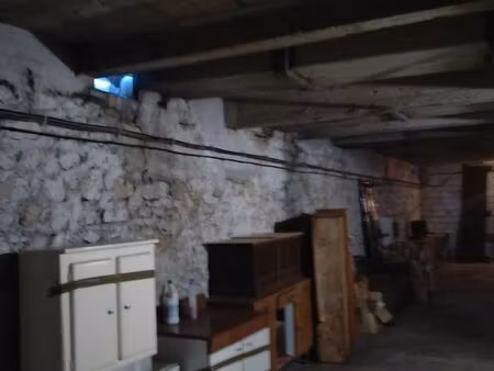 vente d'un grand local sous-sol a creteil