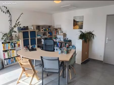 local paramédical 25m2