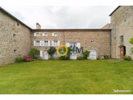 maison 12 pièces 335 m²