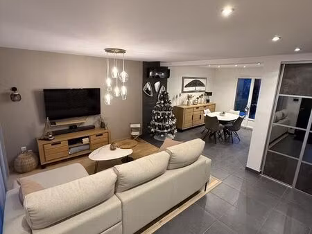 propriété 5 pièces 120 m²