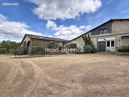 local 1390 m² franqueville-saint-pierre