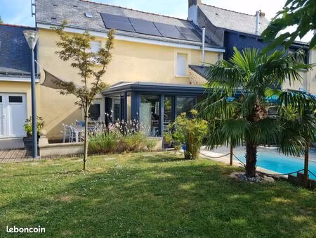 maison 6 pièces 145 m²