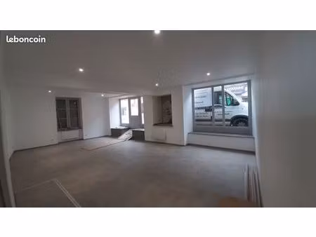 loue local commercial