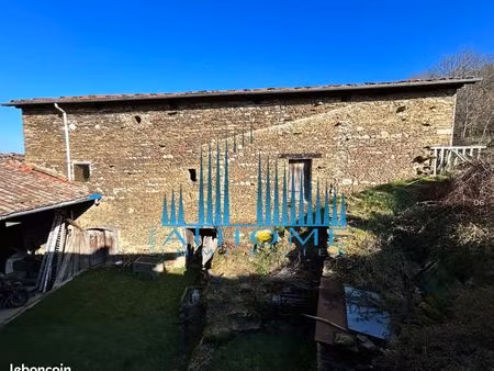 maison 3 pièces 290 m²