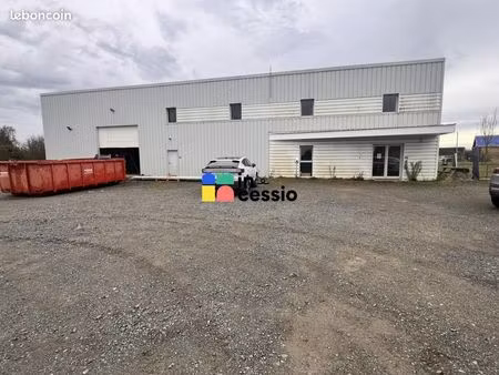 local d'activité 450 m²