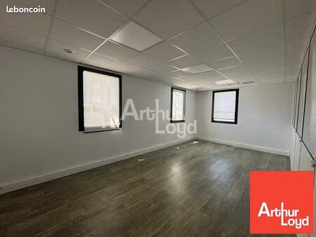 bureaux 98 m²