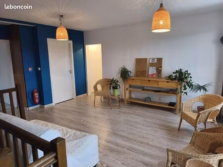 local à louer à neauphle-le-château (78)  dans un cabinet pluridisciplinaire refait à neuf