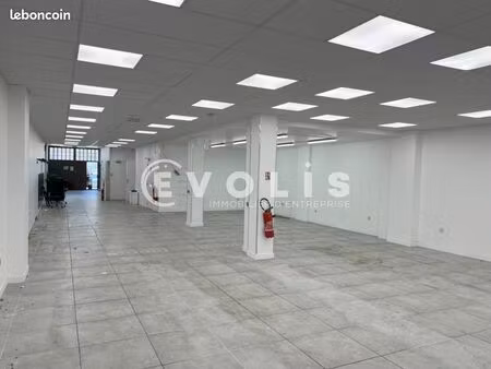 bureaux 499 m²