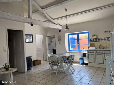 charmante maison de vacances à barbâtre