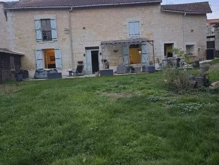 maison 1 pièce 158 m²