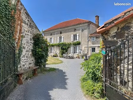 propriété 13 pièces 206 m²