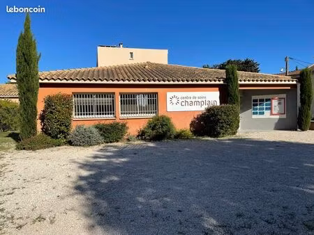 bureau soins et santé