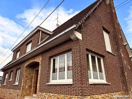 maison 8 pièces 220 m²