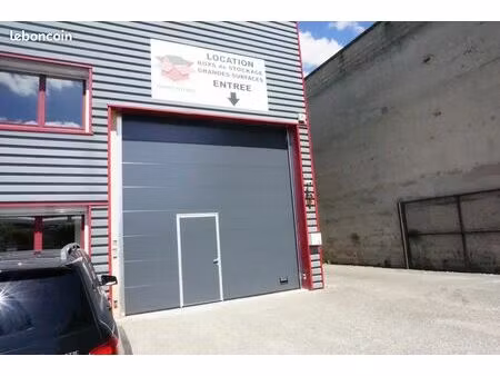 entrepôt de stockage privatisé sans bail commercial