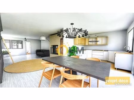 maison 8 pièces 200 m²