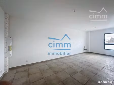 local commercial 42 m² mazan