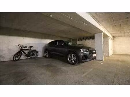 garage - emplacement intérieur - molenbeek-saint-jean